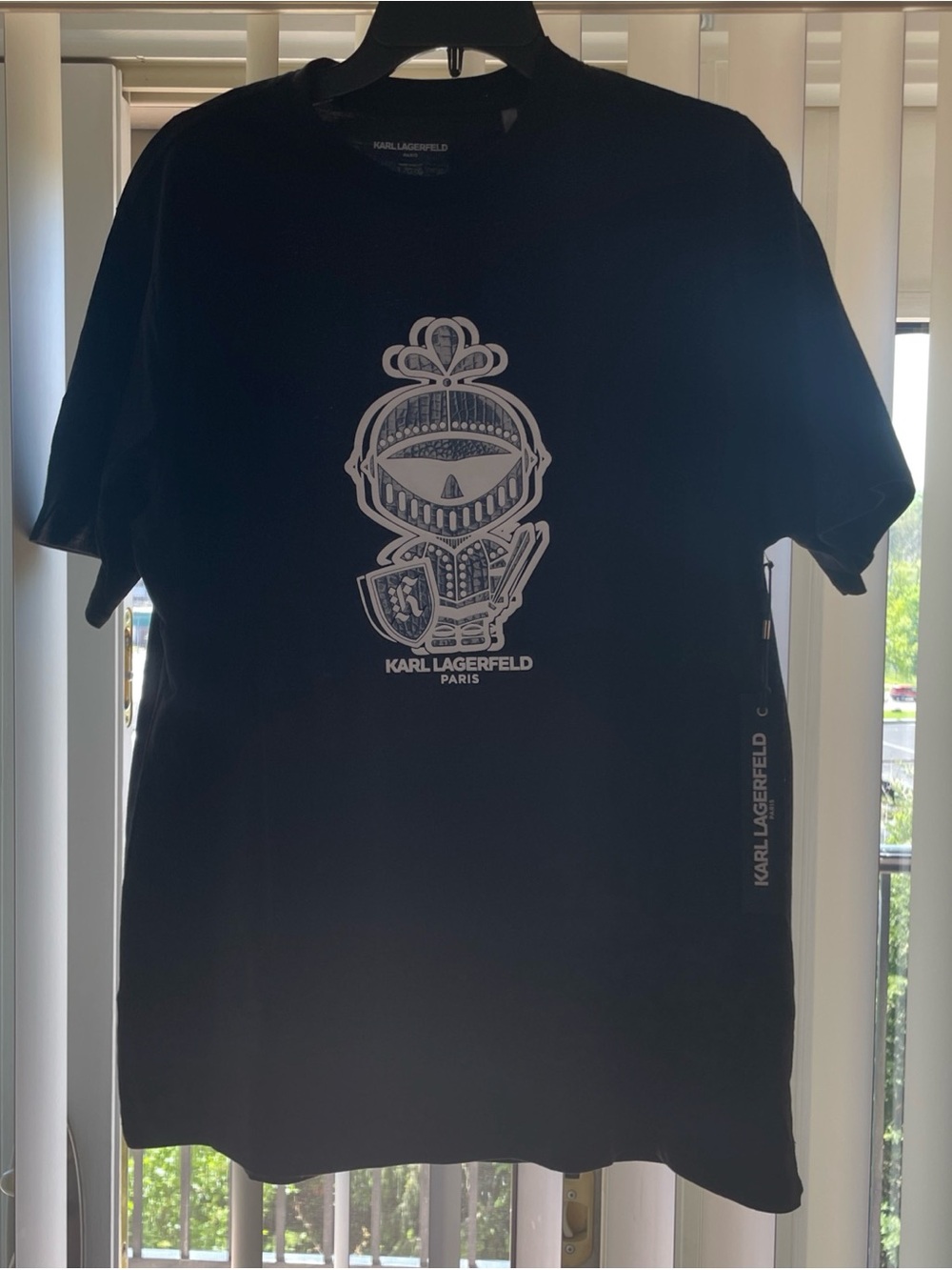 NWT Karl Lagerfeld Tee Shirt Men’s Black Size Large